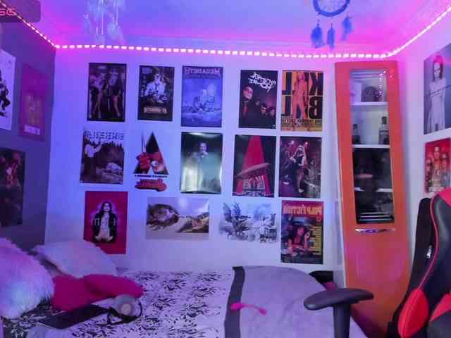 Mistresscrowley-666 webcam
