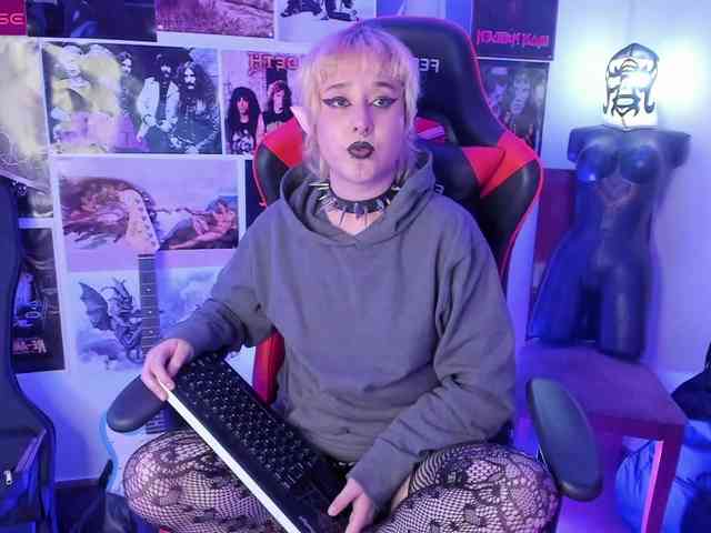 Mistresscrowley-666 webcam