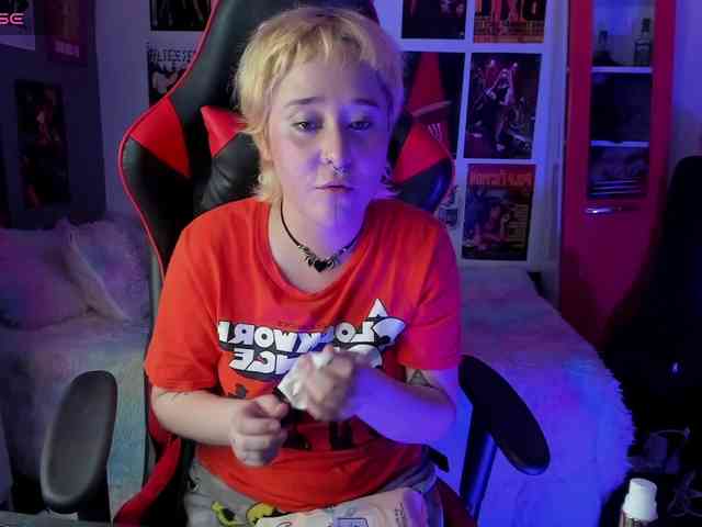 Mistresscrowley-666 webcam