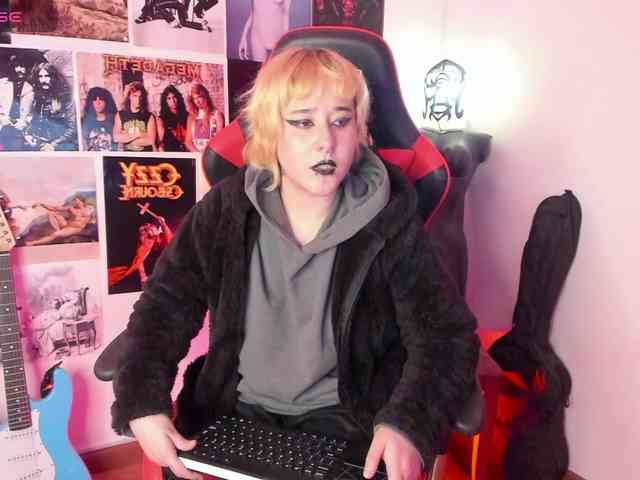 Mistresscrowley-666 webcam