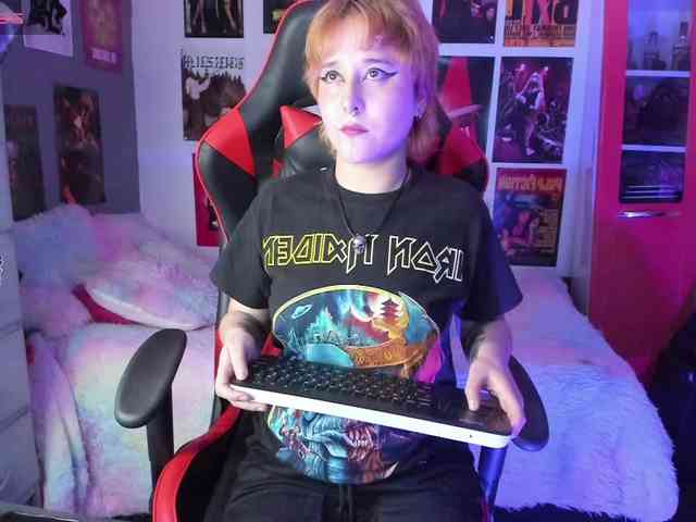 Mistresscrowley-666 webcam