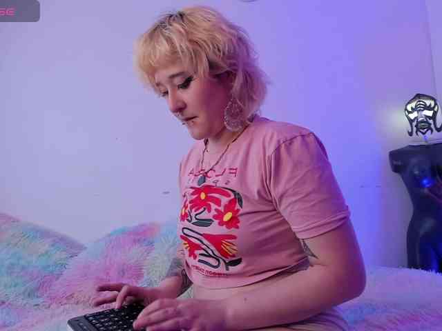 Mistresscrowley-... Live Webcam on BongaCams