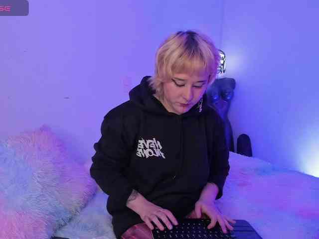 Mistresscrowley-666 webcam