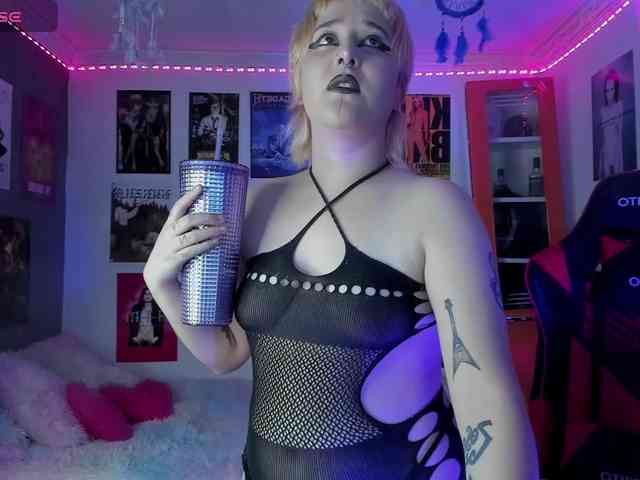 Mistresscrowley-666 webcam