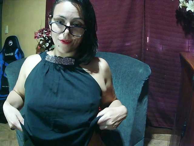 AfroditSexx202's BongaCams show and profile