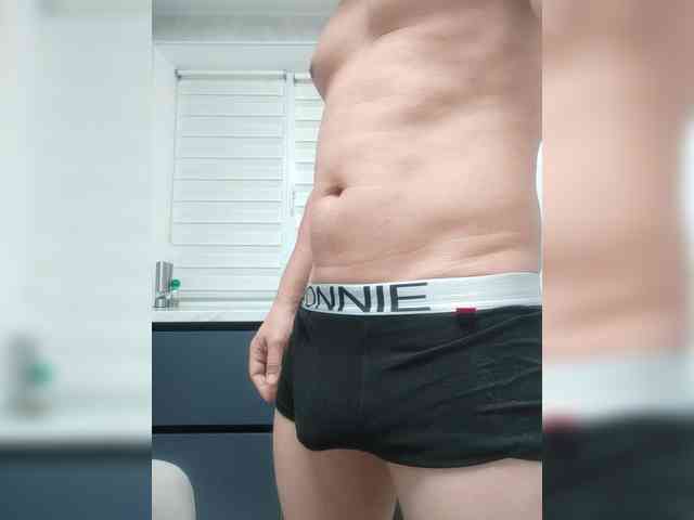 Artemch Live Webcam on BongaCams