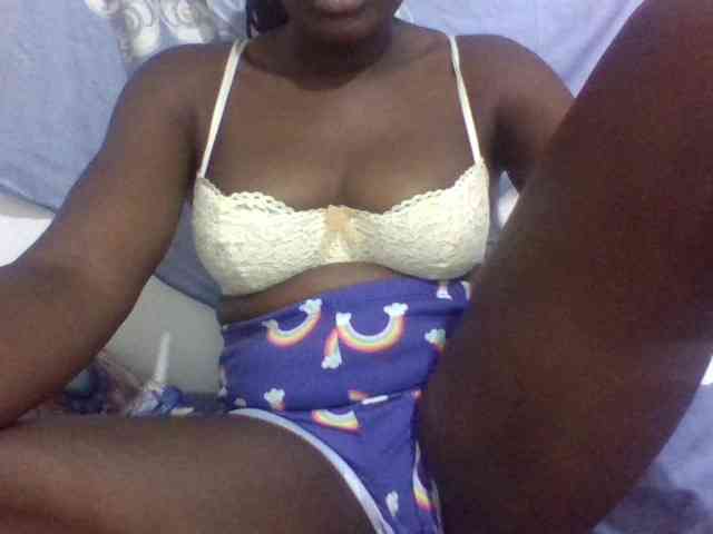 Submissivegoddessv webcam