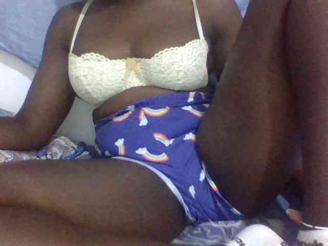 Submissivegoddessv webcam