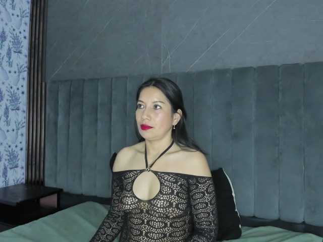 MeganCollinss Live Cam on BongaCams