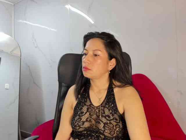 MeganCollinss Live Webcam on BongaCams