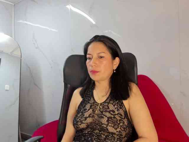 MeganCollinss Live Webcam on BongaCams