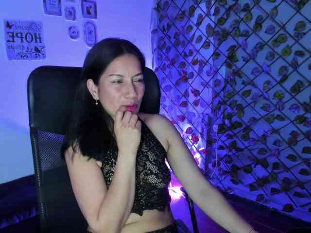 MeganCollinss webcam