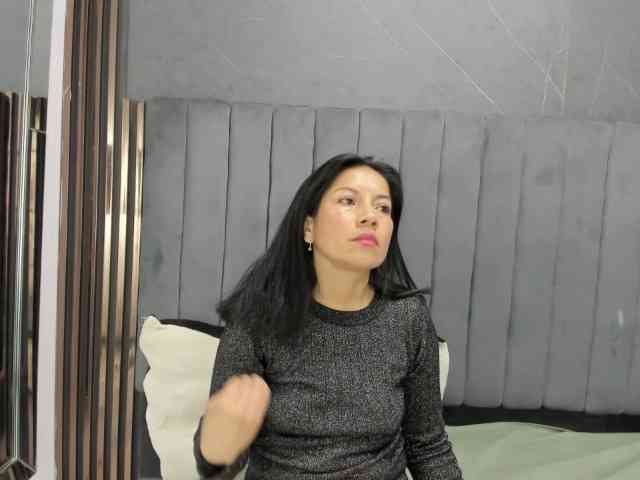 MeganCollinss webcam