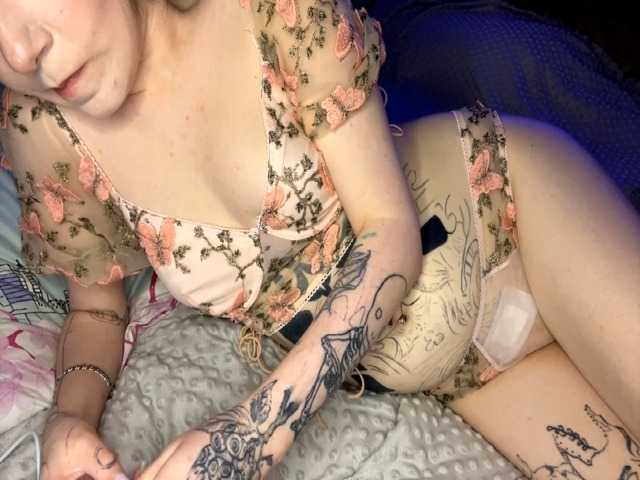 JoieMathews's BongaCams show and profile