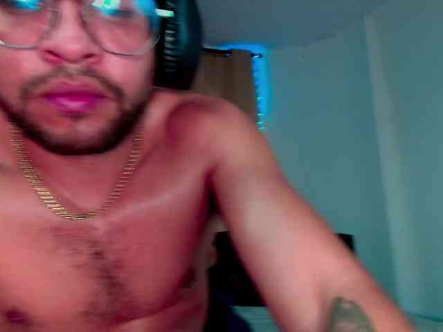 LucasGaeel LucasGaeel