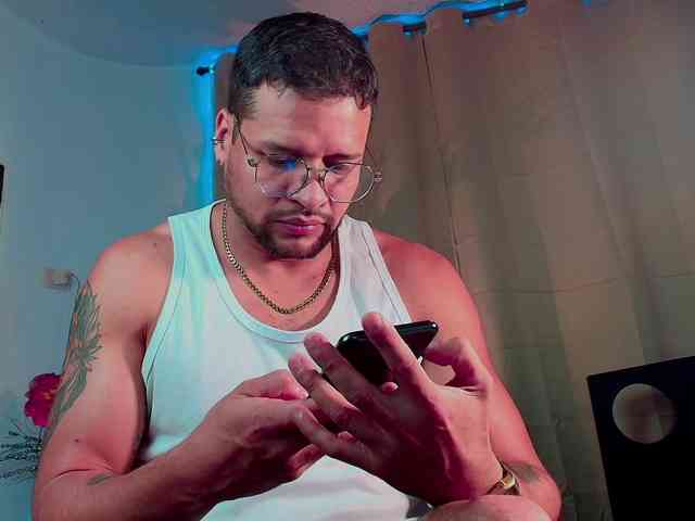 LucasGaeel LucasGaeel