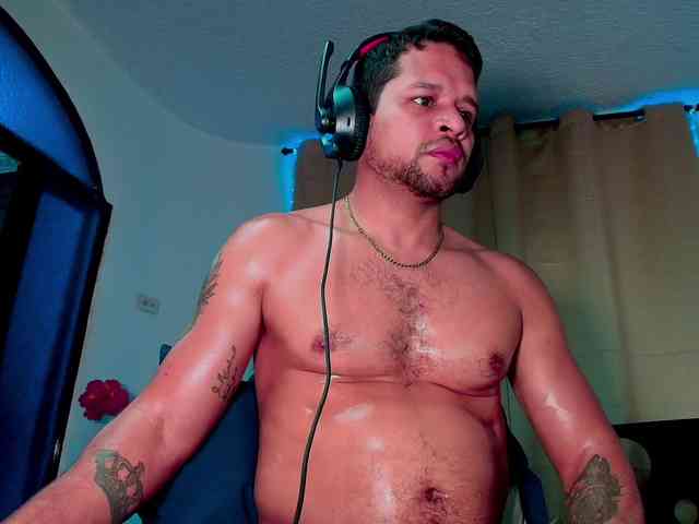 LucasGaeel LucasGaeel