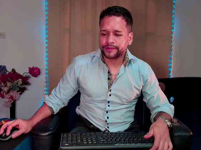 LucasGaeel LucasGaeel