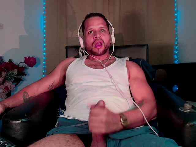 LucasGaeel LucasGaeel