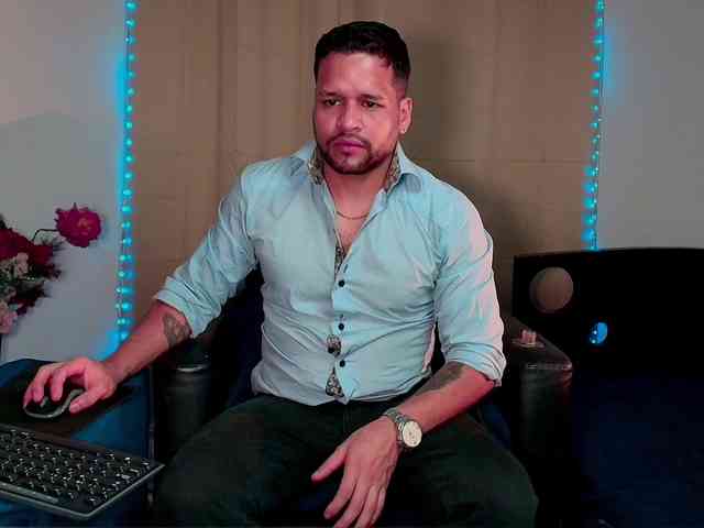 LucasGaeel LucasGaeel