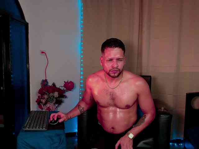 LucasGaeel LucasGaeel