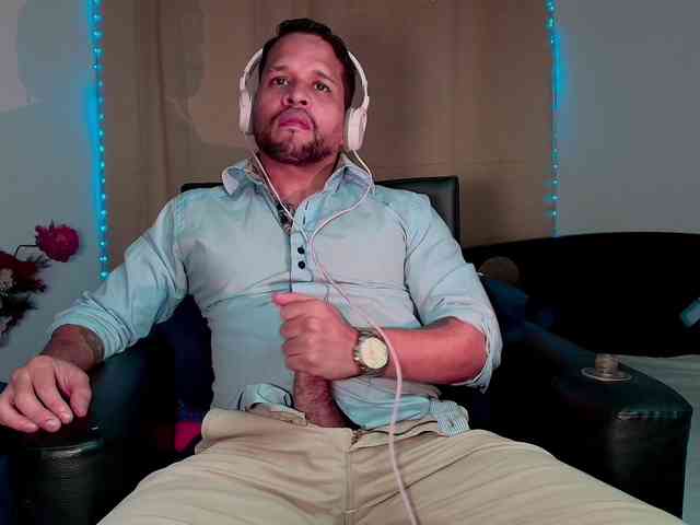 LucasGaeel LucasGaeel