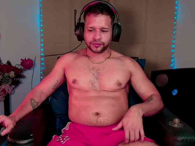 LucasGaeel LucasGaeel