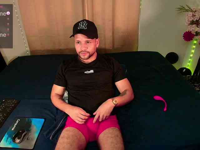 LucasGaeel Live Webcam on BongaCams