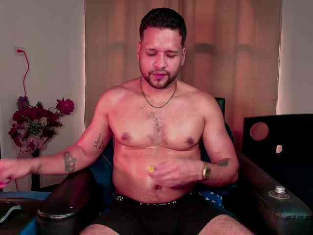 LucasGaeel LucasGaeel