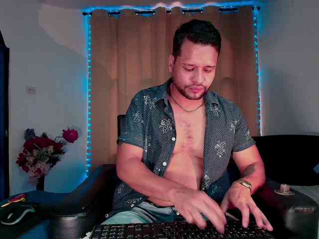 LucasGaeel LucasGaeel