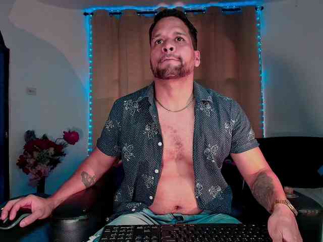 LucasGaeel LucasGaeel