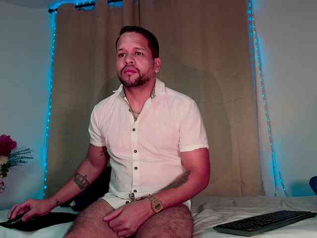 LucasGaeel LucasGaeel