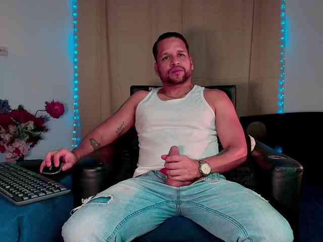 LucasGaeel LucasGaeel