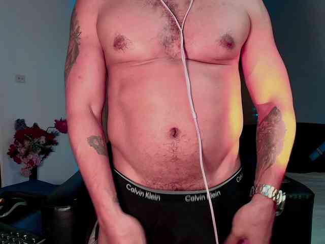 LucasGaeel LucasGaeel