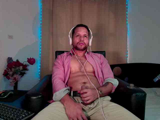 LucasGaeel LucasGaeel