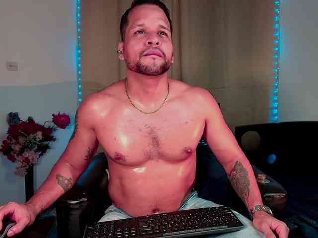 LucasGaeel LucasGaeel