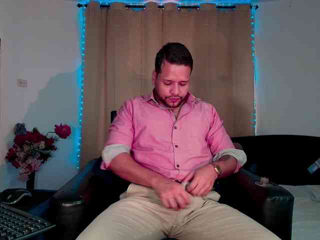 LucasGaeel LucasGaeel