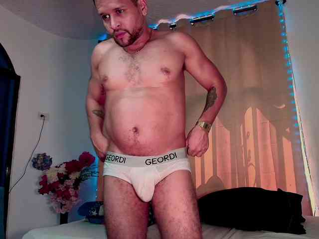 LucasGaeel LucasGaeel