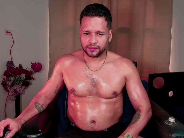 LucasGaeel LucasGaeel