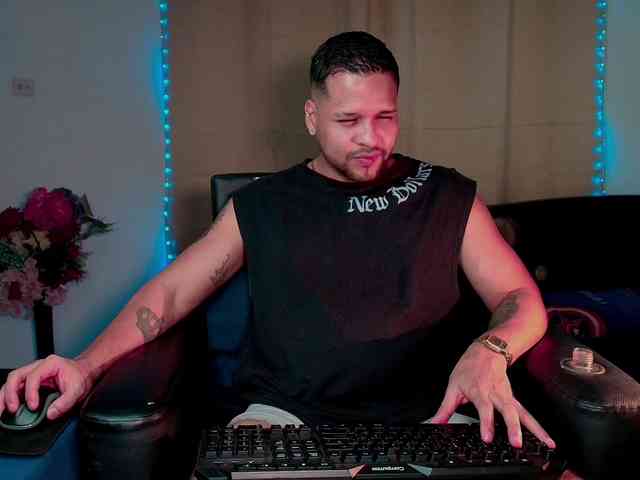 LucasGaeel LucasGaeel