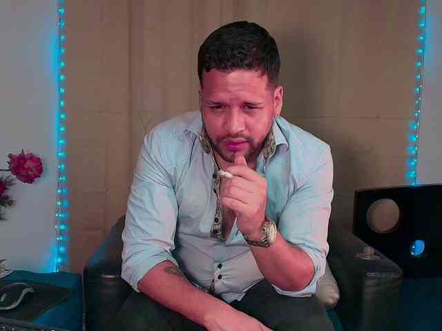 LucasGaeel LucasGaeel