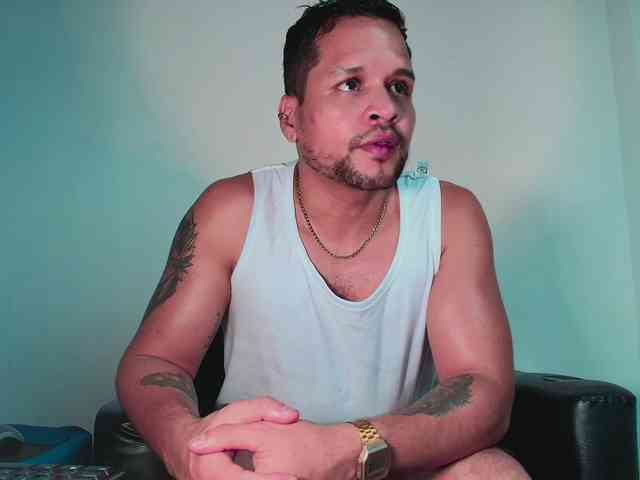 LucasGaeel LucasGaeel