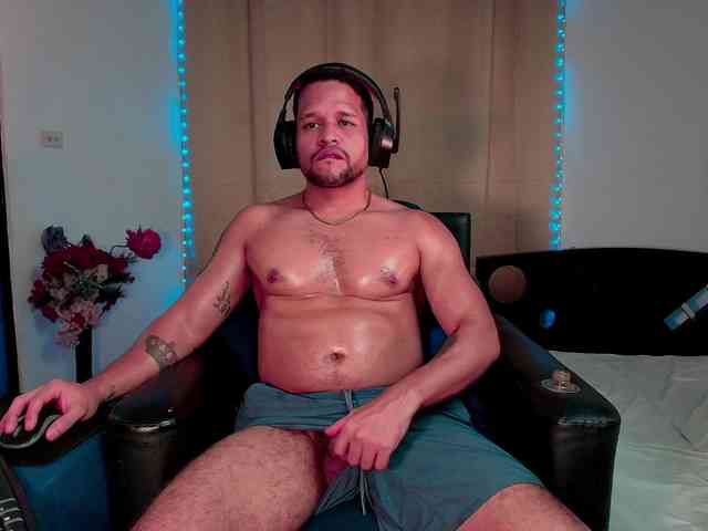 LucasGaeel LucasGaeel