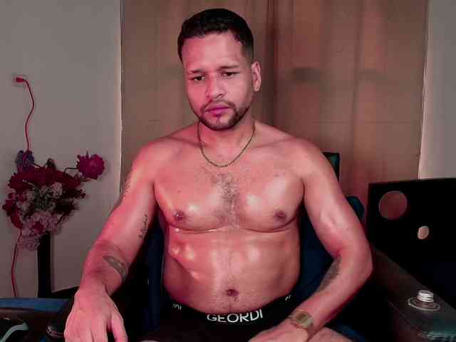 LucasGaeel LucasGaeel