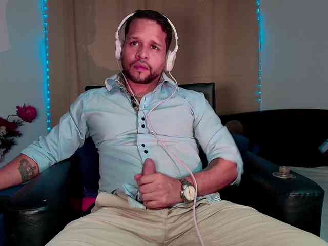 LucasGaeel LucasGaeel