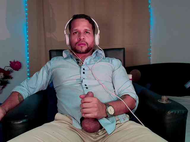 LucasGaeel LucasGaeel