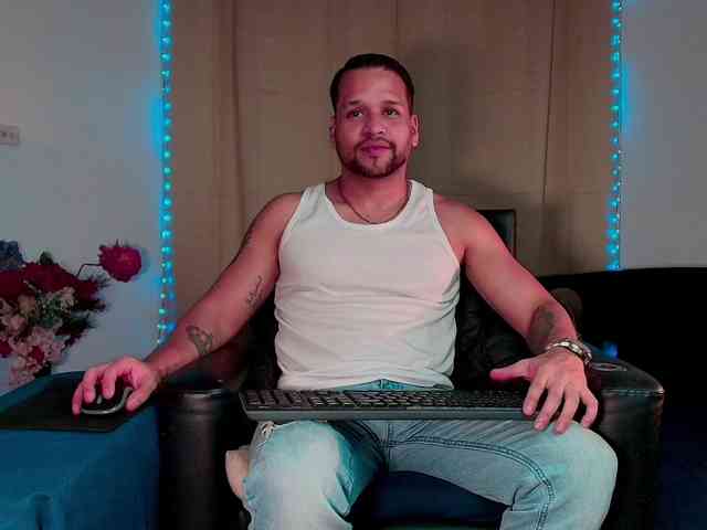 LucasGaeel LucasGaeel