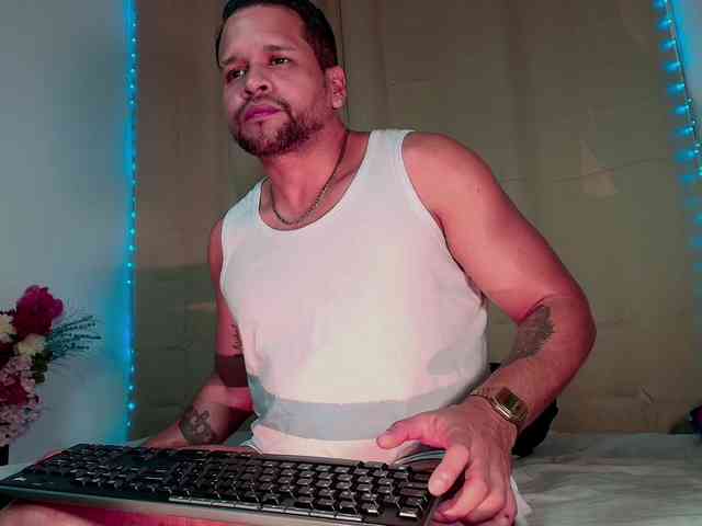 LucasGaeel LucasGaeel