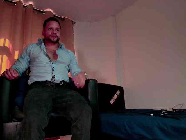 LucasGaeel LucasGaeel