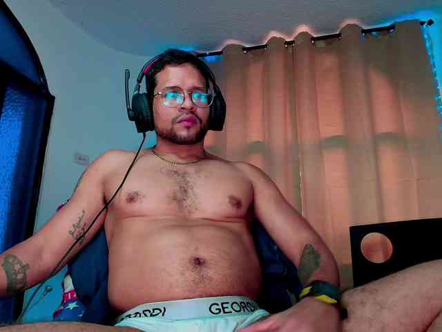 LucasGaeel LucasGaeel